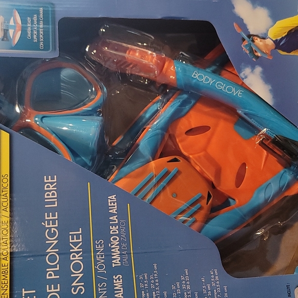 Body Glove Aquatics Snorkel Set With Gear Bag - Picture 2 of 4